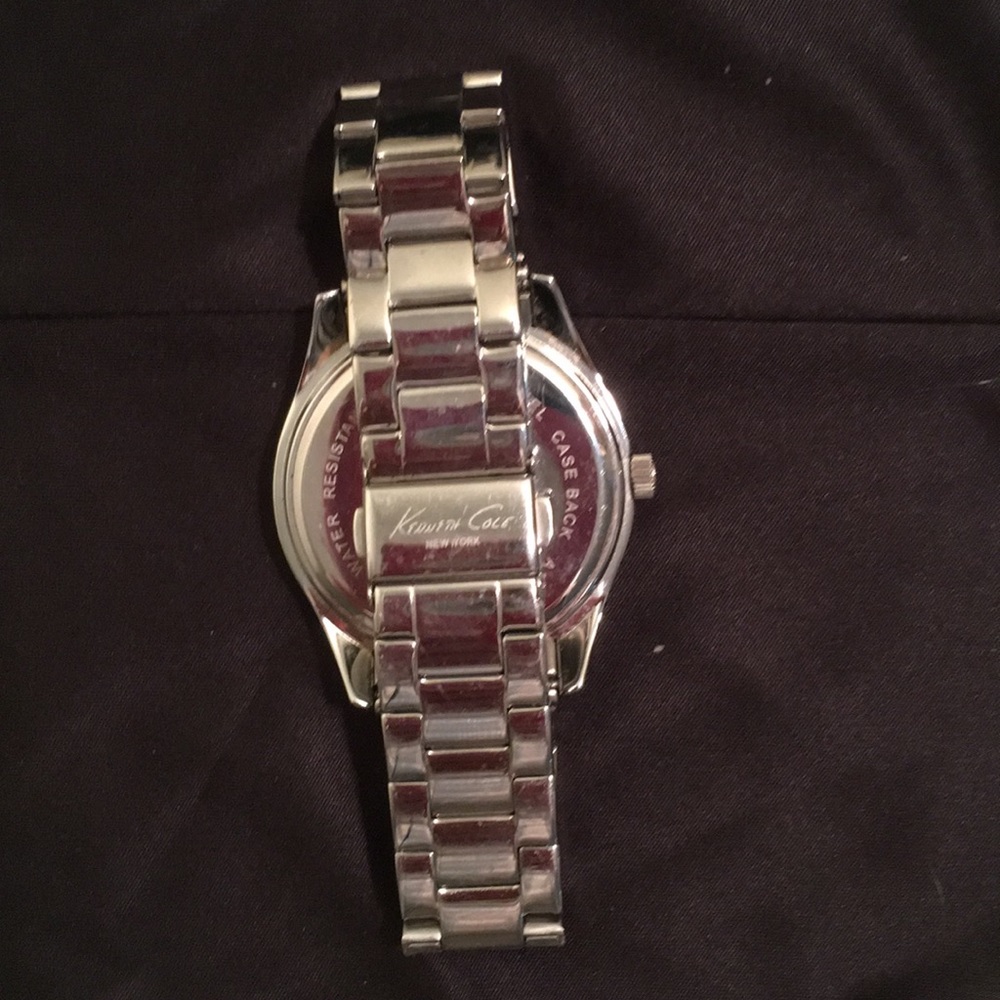 Kenneth Cole watch - Picture 3 of 4